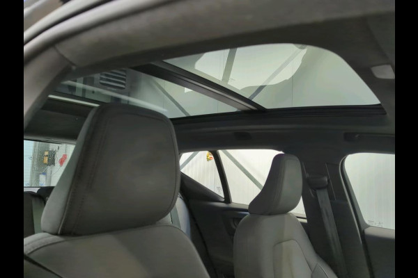 Volvo XC40 Recharge Ultimate 70 kWh Soh 94.5% Pano.dak Har/Kard Trekhaak