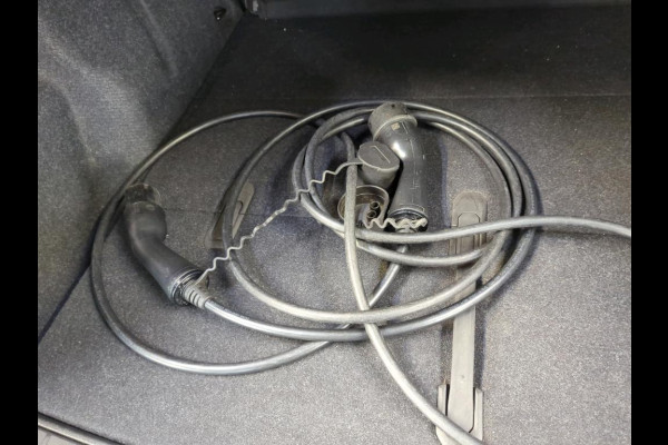Volvo XC40 Recharge Ultimate 70 kWh Soh 94.5% Pano.dak Har/Kard Trekhaak
