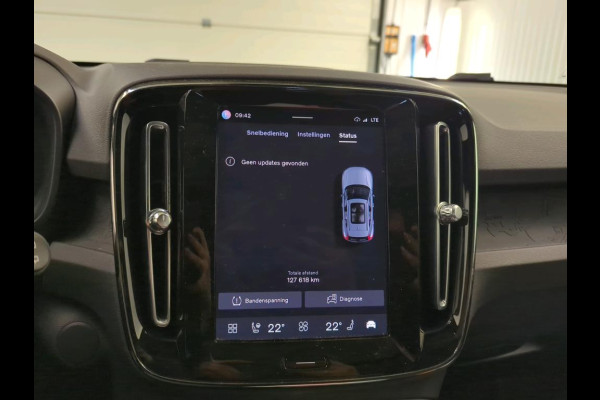 Volvo XC40 Recharge Ultimate 70 kWh Soh 94.5% Pano.dak Har/Kard Trekhaak