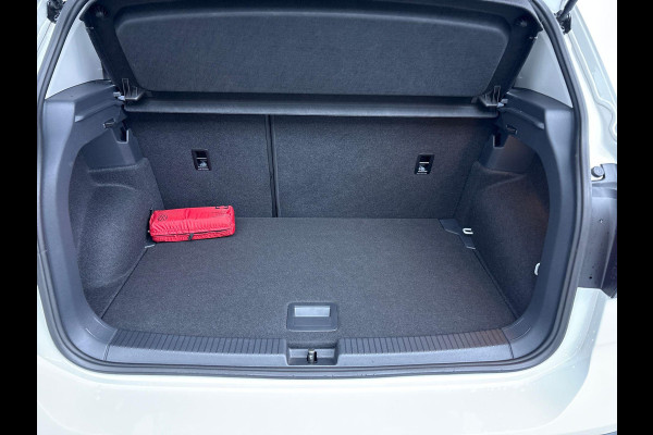 Volkswagen T-Cross 1.0 TSI Life Goal 115 pk Automaat (DSG) | Navigatie via App | Parkeersensoren | Achteruitrijcamera | Adaptieve cruise control | Stoelverwarming | Apple carplay / Android auto | Autom. Airco |