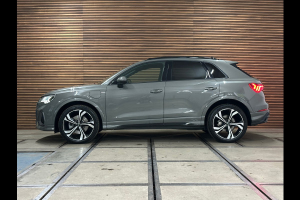 Audi Q3 45 TFSI e S-Line edition | Chronos Grey | ACC | LED | MMI Plus | Audi-Sport 20 Inch | LED | CarPlay | Virtual | Camera