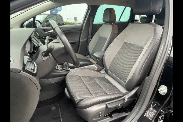 Opel Astra Sports Tourer 1.2 Design & Tech