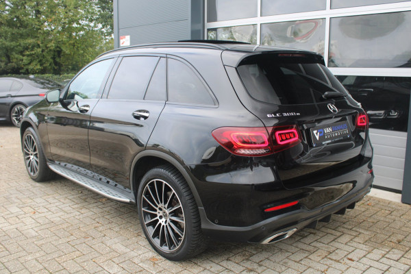 Mercedes-Benz GLC 300e 4MATIC AMG | Pano | Burmester | 360 | Sfeerverlichting