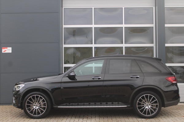 Mercedes-Benz GLC 300e 4MATIC AMG | Pano | Burmester | 360 | Sfeerverlichting
