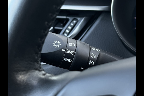 Toyota C-HR 1.8 Hybrid Dynamic | Dodehoek | LED | Camera | Winter Pack