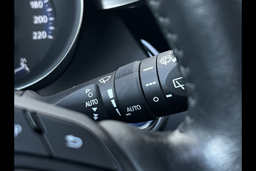 Toyota C-HR 1.8 Hybrid Dynamic | Dodehoek | LED | Camera | Winter Pack