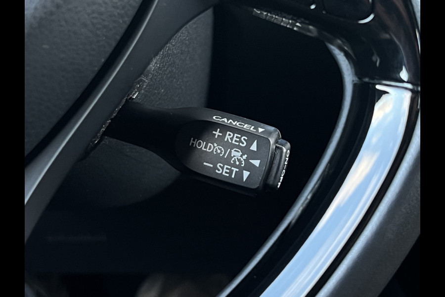 Toyota C-HR 1.8 Hybrid Dynamic | Dodehoek | LED | Camera | Winter Pack