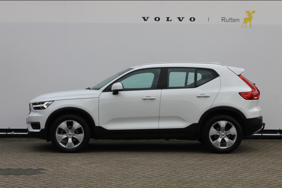Volvo XC40 T3 163PK Automaat Business Pro Navigatie / Trekhaak / Adaptieve Cruise Control / 18" lichtmetalen velgen / Climare Control