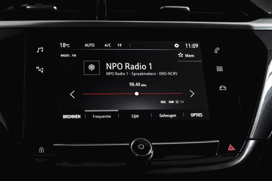 Opel Corsa 1.2 100 PK Elegance | Cruise | Android+Apple Carplay | Stoel-+Stuurverw. | ECC | LED | LM 16" |