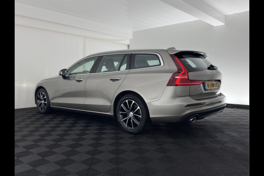 Volvo V60 2.0 D4 Momentum Pro (INCL.BTW) Aut. *LEATHER | FULL-LED | HEATED-COMFORTSEATS | DIGI-COCKPIT | CARPLAY | NAVI-FULLMAP | ECC | PDC | CRUISE | 17''ALU | TOWBAR*