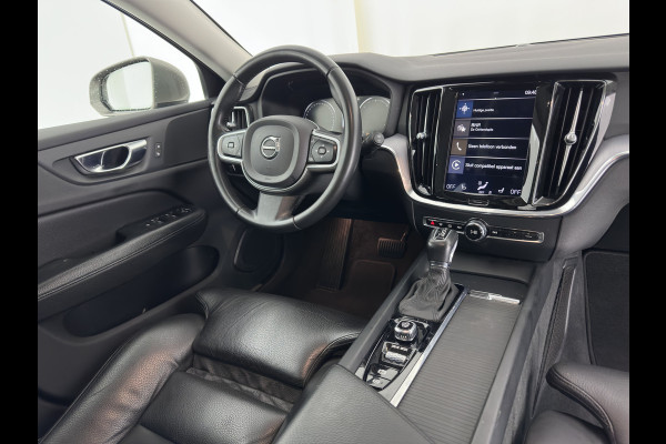 Volvo V60 2.0 D4 Momentum Pro (INCL.BTW) Aut. *LEATHER | FULL-LED | HEATED-COMFORTSEATS | DIGI-COCKPIT | CARPLAY | NAVI-FULLMAP | ECC | PDC | CRUISE | 17''ALU | TOWBAR*