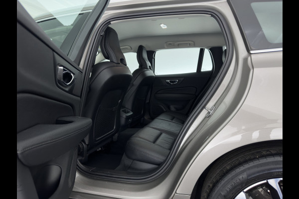 Volvo V60 2.0 D4 Momentum Pro (INCL.BTW) Aut. *LEATHER | FULL-LED | HEATED-COMFORTSEATS | DIGI-COCKPIT | CARPLAY | NAVI-FULLMAP | ECC | PDC | CRUISE | 17''ALU | TOWBAR*