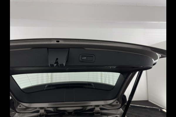 Volvo V60 2.0 D4 Momentum Pro (INCL.BTW) Aut. *LEATHER | FULL-LED | HEATED-COMFORTSEATS | DIGI-COCKPIT | CARPLAY | NAVI-FULLMAP | ECC | PDC | CRUISE | 17''ALU | TOWBAR*