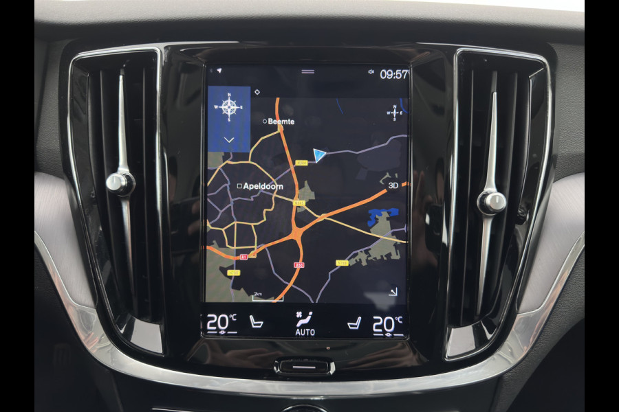 Volvo V60 2.0 D4 Momentum Pro (INCL.BTW) Aut. *LEATHER | FULL-LED | HEATED-COMFORTSEATS | DIGI-COCKPIT | CARPLAY | NAVI-FULLMAP | ECC | PDC | CRUISE | 17''ALU | TOWBAR*