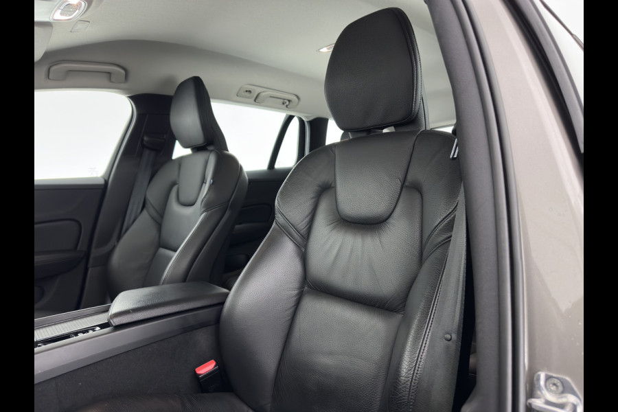 Volvo V60 2.0 D4 Momentum Pro (INCL.BTW) Aut. *LEATHER | FULL-LED | HEATED-COMFORTSEATS | DIGI-COCKPIT | CARPLAY | NAVI-FULLMAP | ECC | PDC | CRUISE | 17''ALU | TOWBAR*
