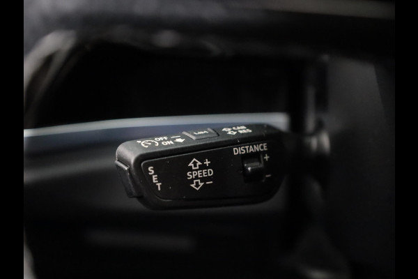 Audi Q3 Sportback 45 TFSI e S Edition 245pk | Navigatie | Elektrisch verstelbare voorstoelen | Sonos Audio | Adaptieve cruise controle | Stoelverwarming | S-line interieur