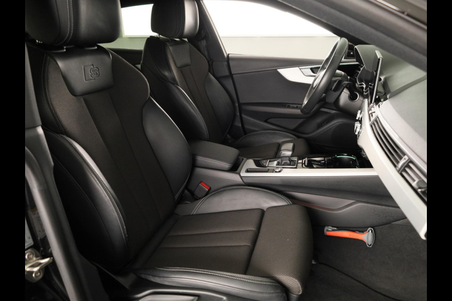 Audi A5 Sportback 35 TFSI S edition Competition 150pk | Panoramadak | Parkeercamera | Navigatie | S-line interieur |