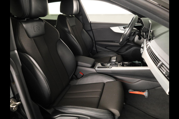 Audi A5 Sportback 35 TFSI S edition Competition 150pk | Panoramadak | Parkeercamera | Navigatie | S-line interieur |