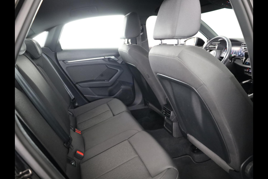 Audi A3 Limousine 30 TFSI Pro Line 110 pk S-tronic | Navigatie via App | Parkeersensoren achter | Cruise control | LED koplampen |
