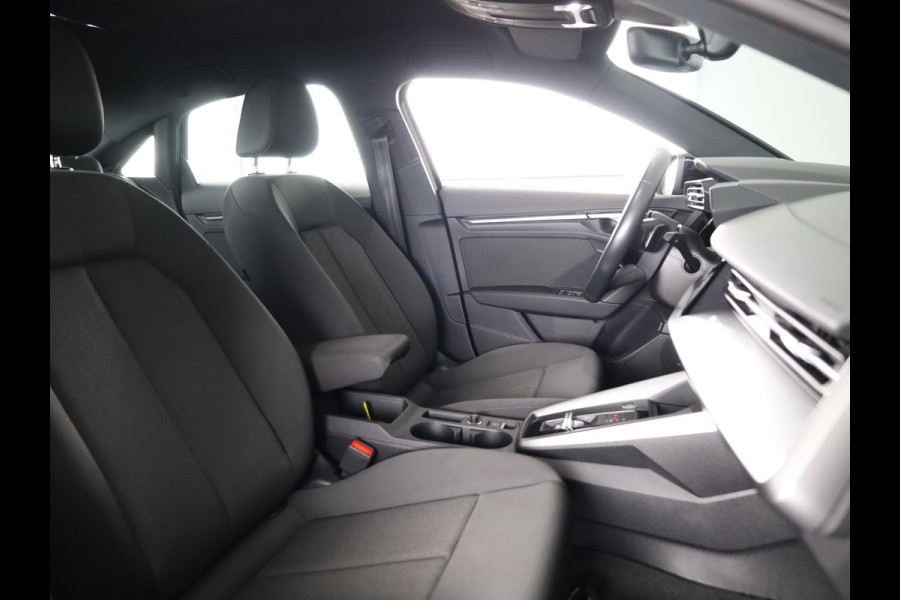 Audi A3 Limousine 30 TFSI Pro Line 110 pk S-tronic | Navigatie via App | Parkeersensoren achter | Cruise control | LED koplampen |