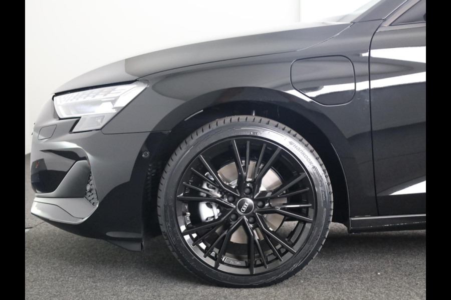 Audi A3 Sportback Pro Line 40 TFSI e 204 pk | Private lease vanaf € 717,- per maand | Afgevlakt sportstuur | Achteruitrijcamera | Dynamisch led verlichting |
