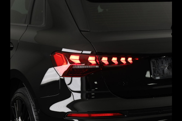 Audi A3 Sportback Pro Line 40 TFSI e 204 pk | Private lease vanaf € 717,- per maand | Afgevlakt sportstuur | Achteruitrijcamera | Dynamisch led verlichting |