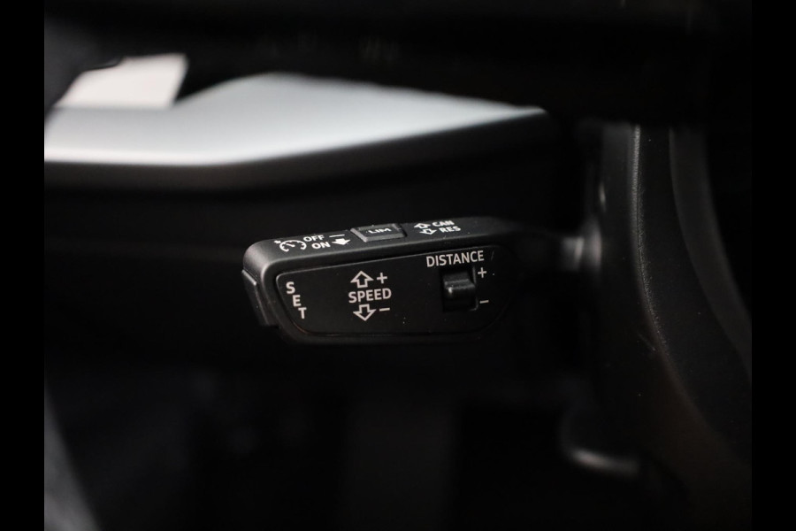 Audi A3 Sportback Pro Line 40 TFSI e 204 pk | Private lease vanaf € 717,- per maand | Afgevlakt sportstuur | Achteruitrijcamera | Dynamisch led verlichting |