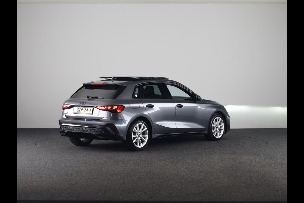 Audi A3 Sportback 30 TFSI S edition 116 pk S-tronic | Private lease vanaf € 647,- | Verlengde garantie | Navigatie | Panoramadak | Parkeersensoren (Park assist) | Achteruitrijcamera | S-Line |