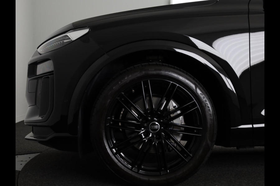 Audi Q6 e-tron S edition performance 100 kWh 306pk | Private lease vanaf € 1.084,- per maand |  360° Camera | Adaptive cruise control | Matrix ledkoplampen  | stoelverwarming voor en achter | Comfortpakket
