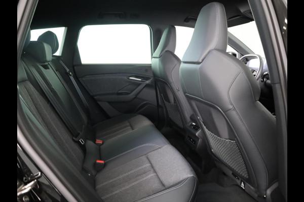 Audi Q6 e-tron S edition performance 100 kWh 306pk | Private lease vanaf € 1.084,- per maand |  360° Camera | Adaptive cruise control | Matrix ledkoplampen  | stoelverwarming voor en achter | Comfortpakket