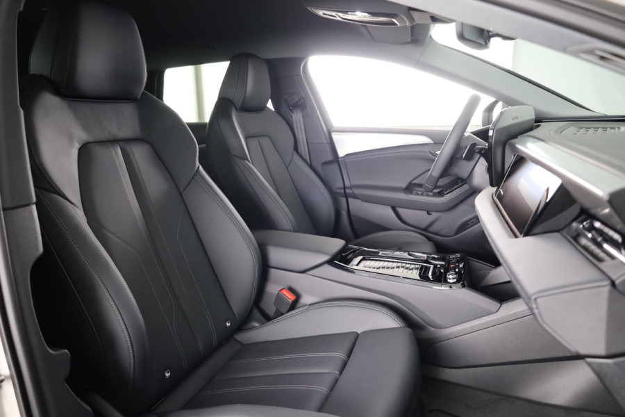 Audi A6 Avant e-tron Advanced edition 100 kWh 367pk | Private lease vanaf € 1.189,-  per maand | Tech Plus pakket | leder interieur | Optiek pakket zwart-glanzend | Privacy glass | 20 inch Lichtmetalen velgen