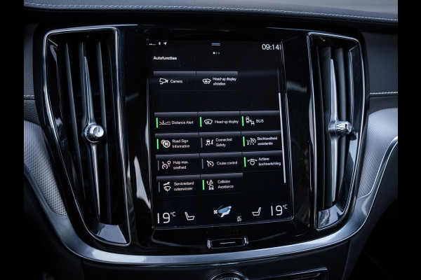 Volvo V60 2.0 T8 Recharge AWD R-Design - Pano l ACC l 19'' l 360cam l Memory l HUD