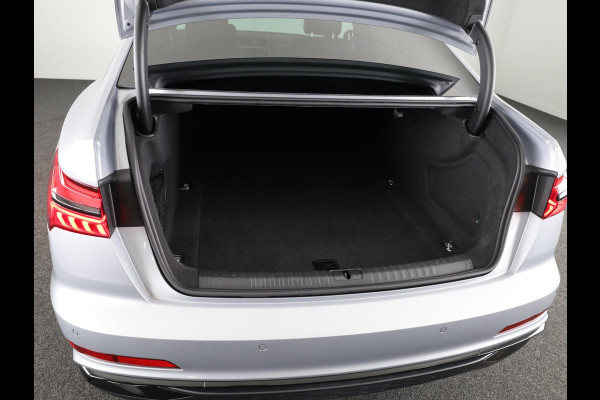 Audi A6 Limousine 40 TFSI S edition Competition 204pk | Private lease vanaf € 845,- per maand |  Panoramadak | HD Matrix | Parkeercamera | B&O  Audio | 19 inch lichtmetalen velgen | Verlengde garantie