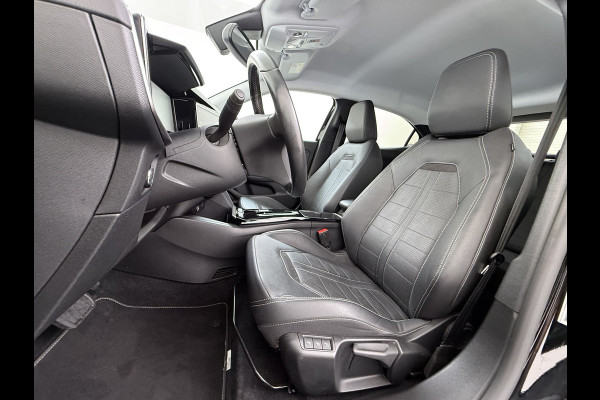 Opel Mokka-e 136PK Automaat Adap.Cruise Warmtepomp Leder 360°Camera Stoelverwarming Navi Android Auto Apple Carplay 50kWh SOH 87% Business El Ecc Privacy Glas Led Isofix DAB Bluetooth Lmv 17" Regen-Lichtsensor Lane Assist 1e Eigenaar Dealeronderhouden Origineel Nederlandse Auto