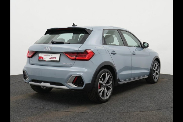 Audi A1 citycarver 25 TFSI epic 95pk | Komt begin november binnen | Lichtmetalen velgen 17" | Navigatie via App | Automatische airco | Stoelverwarming | Cruise control adaptief | LED koplampen | Sportstoelen
