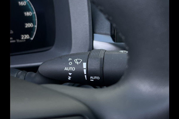 Toyota C-HR 1.8 Hybrid 140 Team D | LED Matric | Camera | Winter Pakket