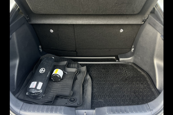 Toyota C-HR 1.8 Hybrid 140 Team D | LED Matric | Camera | Winter Pakket