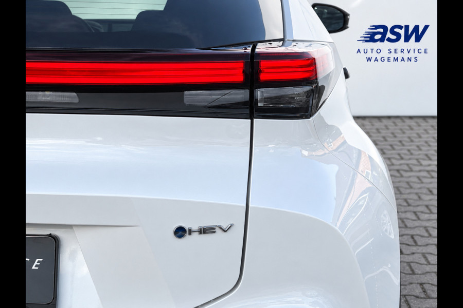 Toyota C-HR 1.8 Hybrid 140 Team D | LED Matric | Camera | Winter Pakket
