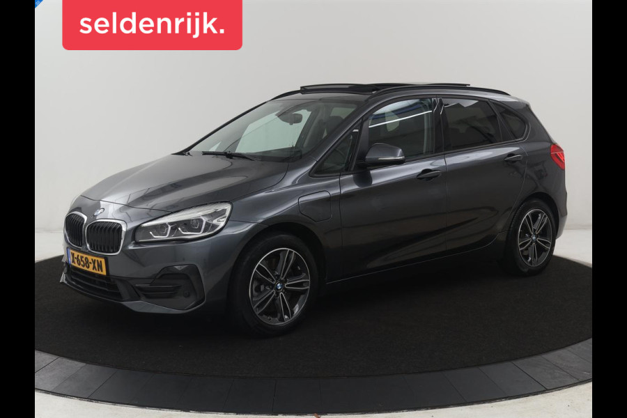 BMW 2 Serie Active Tourer 225xe iPerformance High Executive | SOH 80,7% | Panoramadak | Leder | Cruise control | Head-up | Stoelverwarming | Camera | Park assist | Climate control