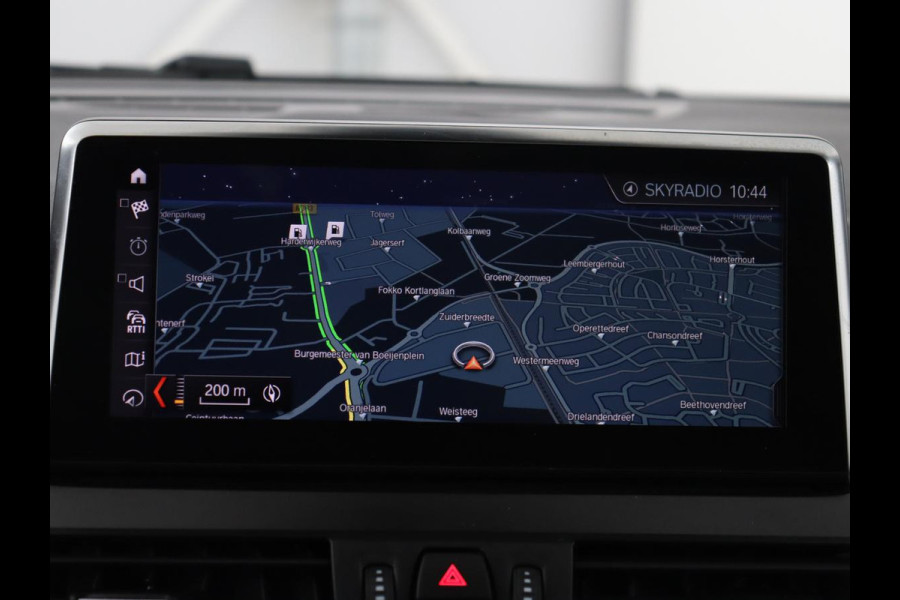 BMW 2 Serie Active Tourer 225xe iPerformance High Executive | SOH 80,7% | Panoramadak | Leder | Cruise control | Head-up | Stoelverwarming | Camera | Park assist | Climate control