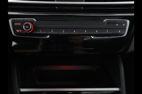 BMW 2 Serie Active Tourer 225xe iPerformance High Executive | SOH 80,7% | Panoramadak | Leder | Cruise control | Head-up | Stoelverwarming | Camera | Park assist | Climate control