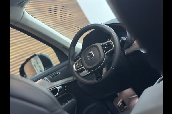 Volvo XC90 2.0 T8 hybrid Ultra Dark 7p.| MY2026| Luchtvering| Lagom-Pack | Winter-Pack| H/K Sound| Trekhaak| HuD| 22inch|Massage