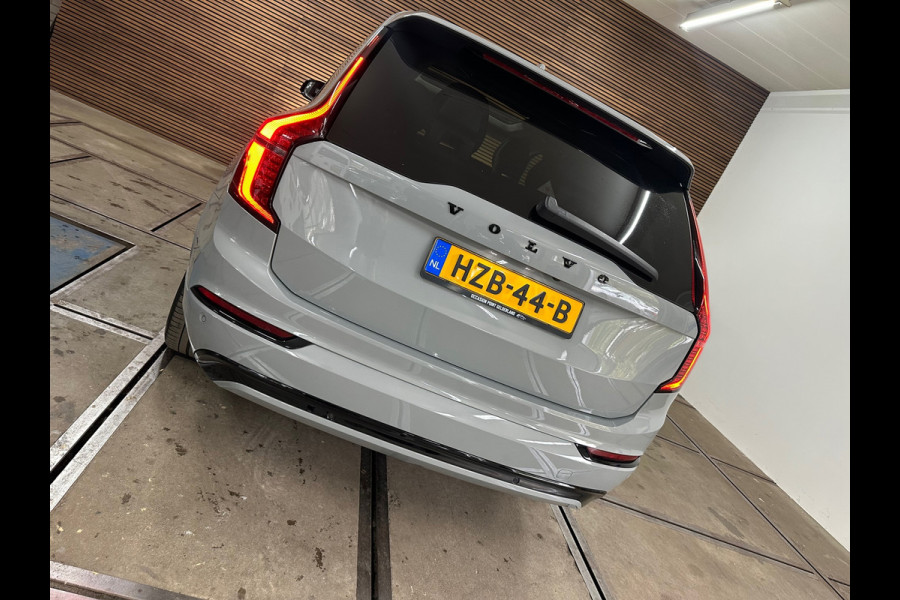 Volvo XC90 2.0 T8 hybrid Ultra Dark 7p.| MY2026| Luchtvering| Lagom-Pack | Winter-Pack| H/K Sound| Trekhaak| HuD| 22inch|Massage