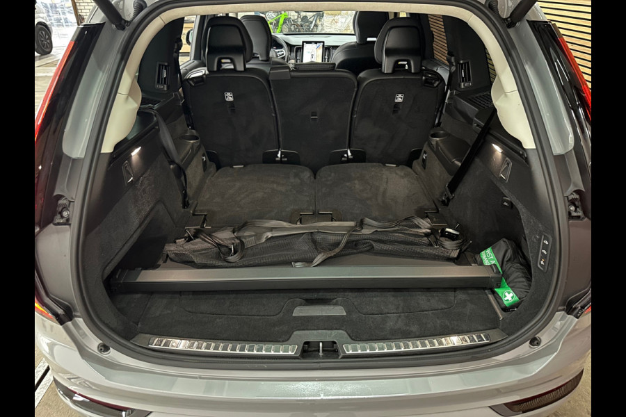 Volvo XC90 2.0 T8 hybrid Ultra Dark 7p.| MY2026| Luchtvering| Lagom-Pack | Winter-Pack| H/K Sound| Trekhaak| HuD| 22inch|Massage