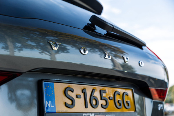 Volvo XC60 2.0 T5 AWD Inscription I Camera I trekhaak I Autopilot I Blits I