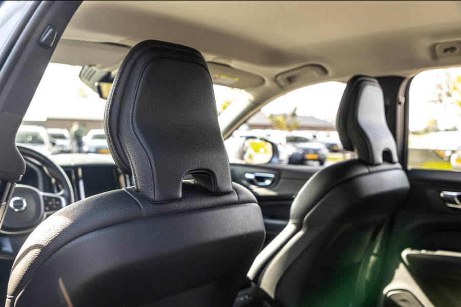 Volvo XC60 2.0 T5 AWD Inscription I Camera I trekhaak I Autopilot I Blits I