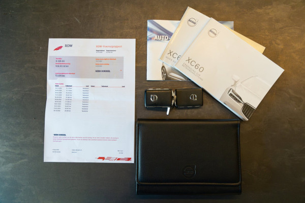 Volvo XC60 2.0 T5 AWD Inscription I Camera I trekhaak I Autopilot I Blits I