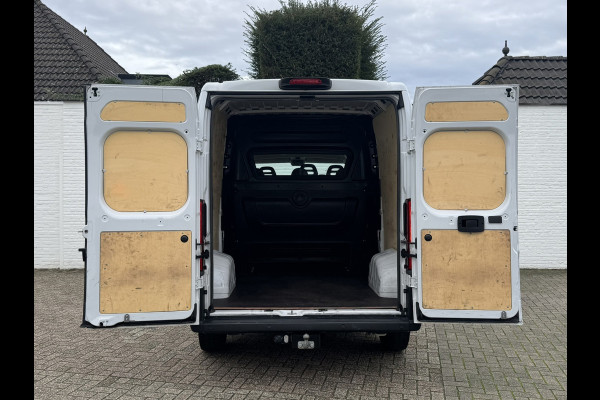Citroën Jumper 2.2 BlueHDi 140 L2H2 3.5t 6 pers Camera Carplay Trekhaak 3000kg Cruise Navigatie