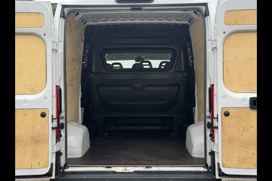 Citroën Jumper 2.2 BlueHDi 140 L2H2 3.5t 6 pers Camera Carplay Trekhaak 3000kg Cruise Navigatie