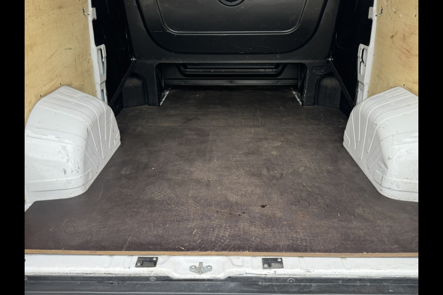 Citroën Jumper 2.2 BlueHDi 140 L2H2 3.5t 6 pers Camera Carplay Trekhaak 3000kg Cruise Navigatie